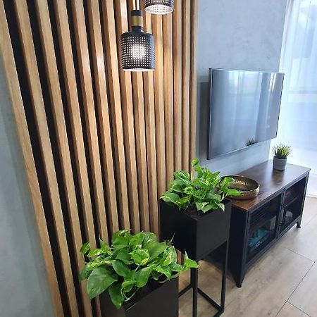Apartament Midnight Blue Wroclaw Bagian luar foto