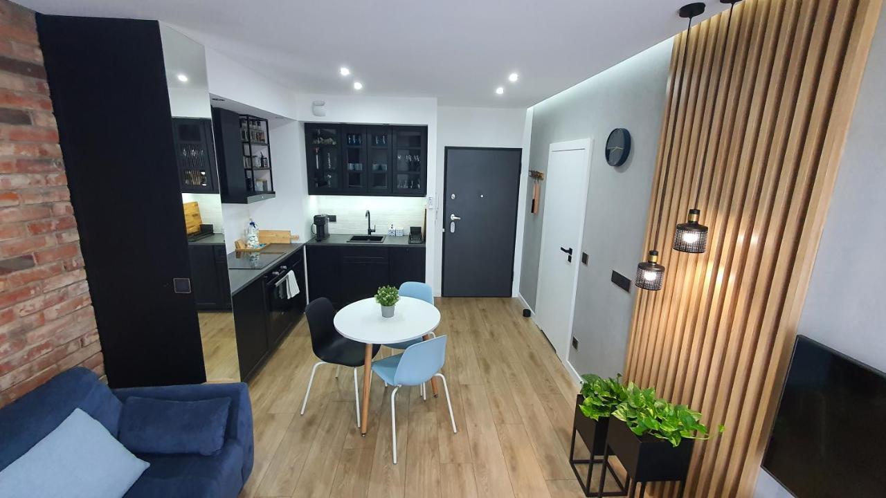 Apartament Midnight Blue Wroclaw Bagian luar foto