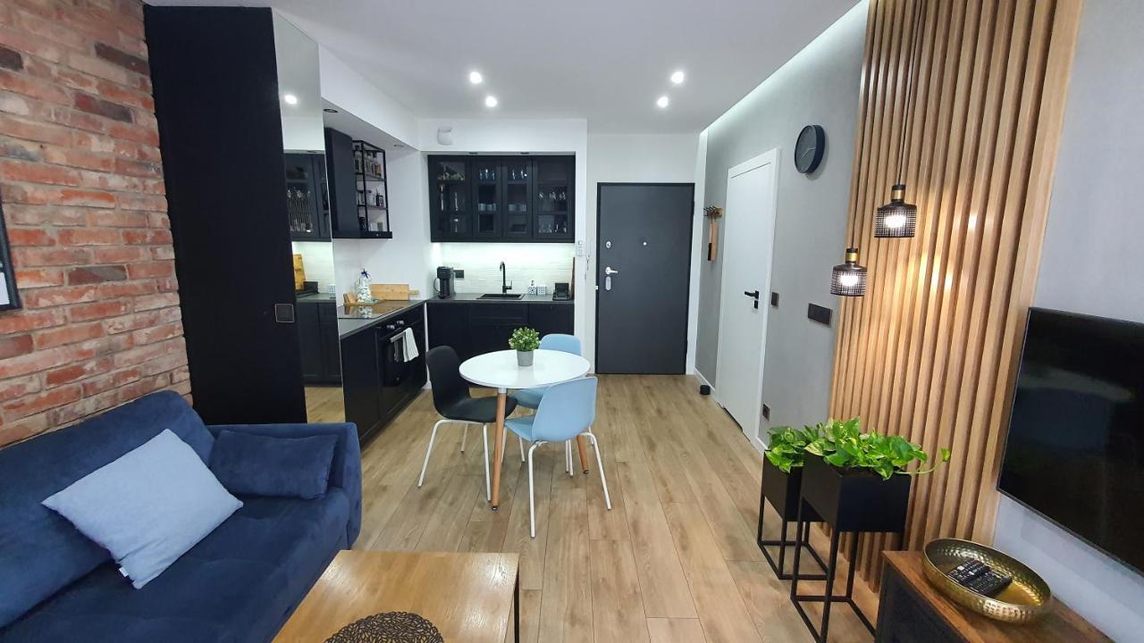 Apartament Midnight Blue Wroclaw Bagian luar foto
